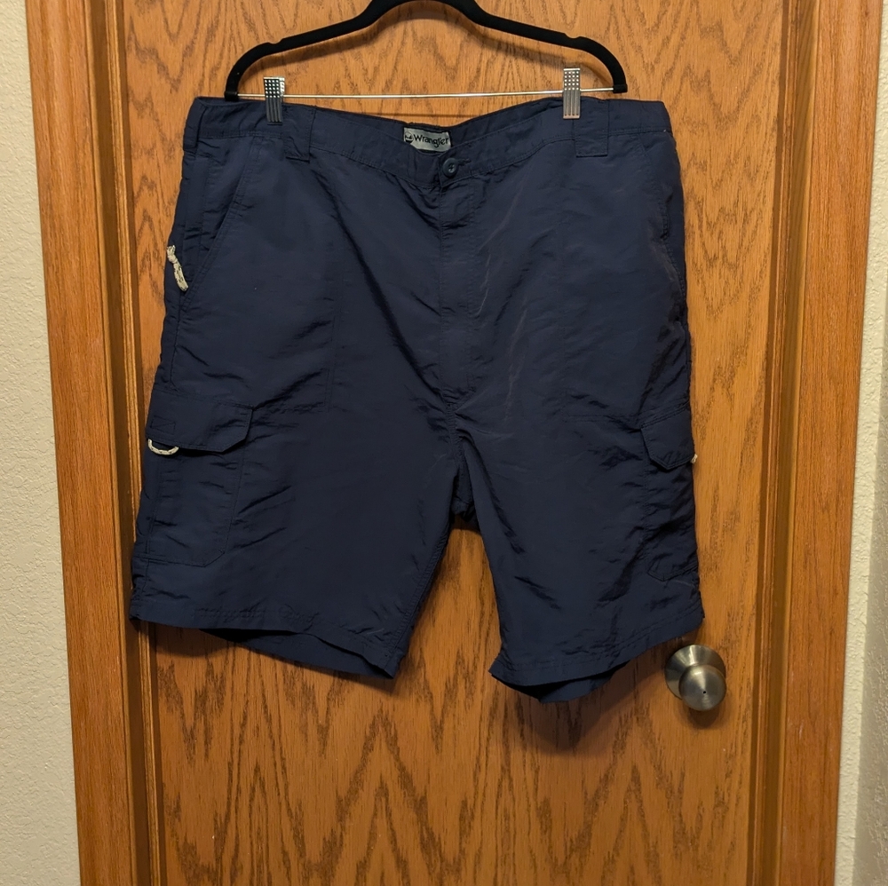 Wrangler Authentics Men's Performance Cargo Shorts size 44 Grey